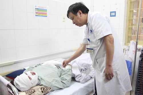 bac si noi gi ve loai bong gay tai nan nat mat thuong xay ra o nhung cuoc vui img_7058.jpg