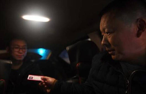 cha quyet dinh tro thanh tai xe taxi de tim con gai mat tich 23 nam 3.jpg