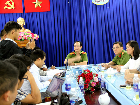 canh sat hinh su tphcm vao cuoc vu xam hai o thu duc 2.jpg