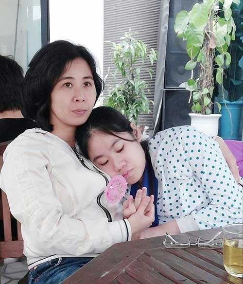 nguoi me va hanh trinh 13 nam mo mam tim duong cuu con gai tu ky 2.jpg