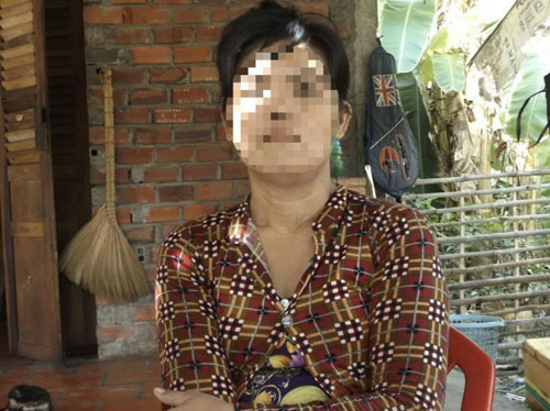 be gai 11 tuoi to cha va ong noi xam hai nhieu lan 1.jpg