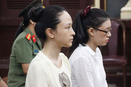 vu hh phuong nga xuat hien chung cu lien quan hop dong tinh duc 2.jpg