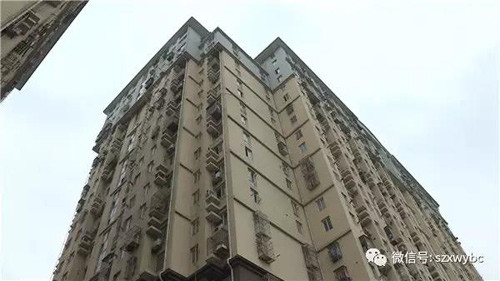 bat chuoc phim hoat hinh be trai 7 tuoi cam o nhay tu tang 5 xuong dat img489090641.jpg