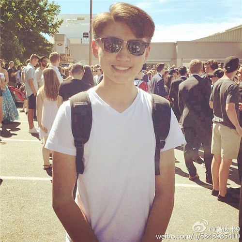 gap lai cau be mong co sau 6 nam lam hay dong trai tim hang trieu khan gia voi bai hat gap me trong mo d1.jpg