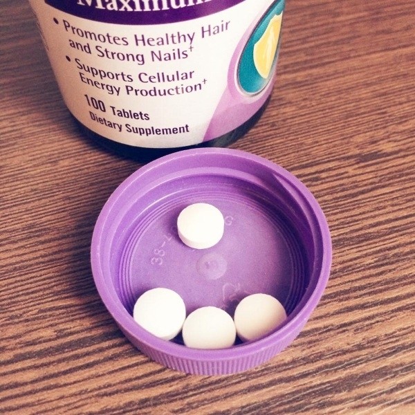 thuoc moc toc natrol biotin 10000mcg 2
