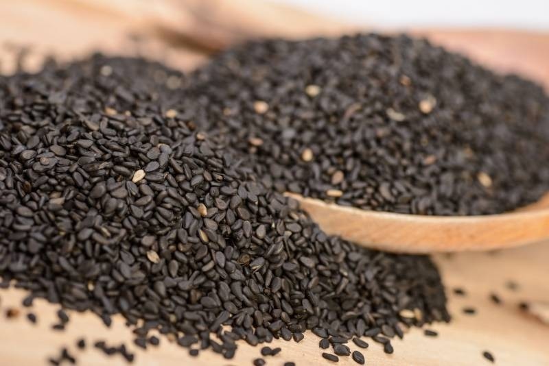 black sesame seeds fotolia78882823