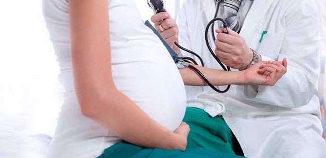 trường hợp nghén nặng nên gặp bác sĩ