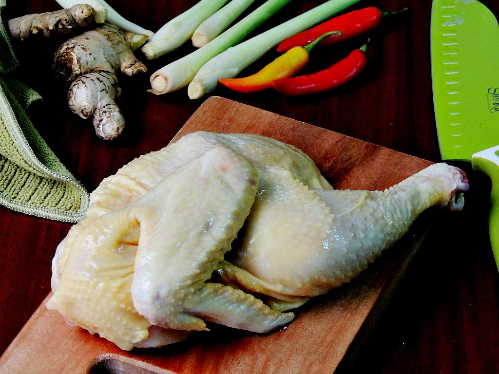 chuẩn bị nguyên liệu gà