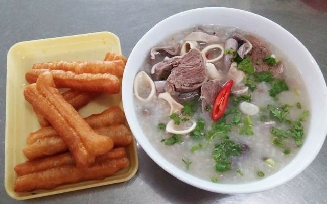 cháo lòng ăn kèm quẩy