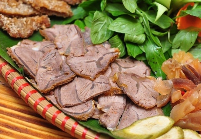 thịt bò hấp cùng gừng sả