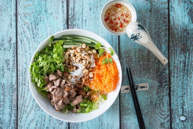 Bún bò nam bộ