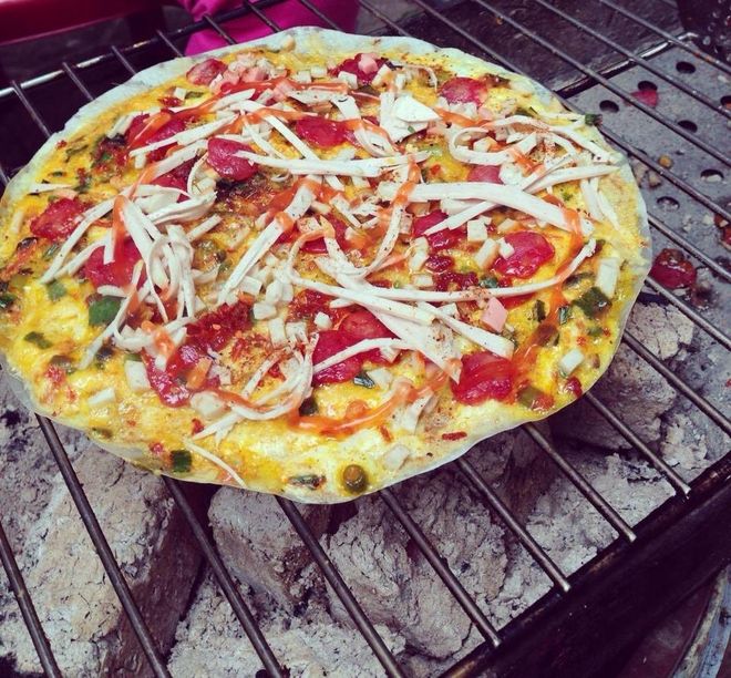 Bánh tráng nướng nhiều nguyên liệu