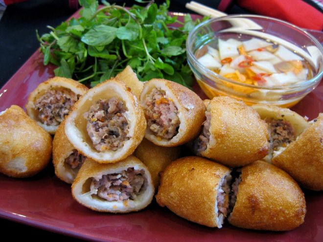 bánh rán nhân thịt