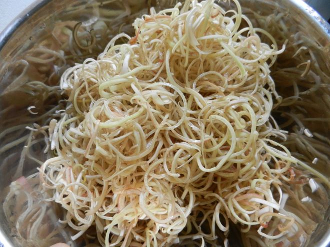 thái mỏng hoa chuối