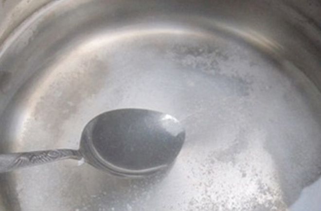 hòa tan muối trong nước