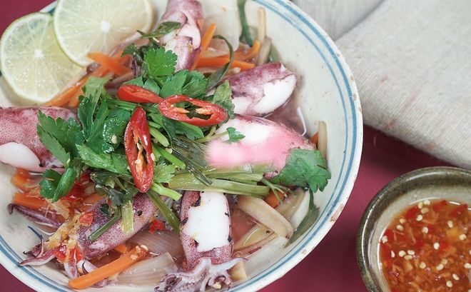 mực ống hấp chua ngọt