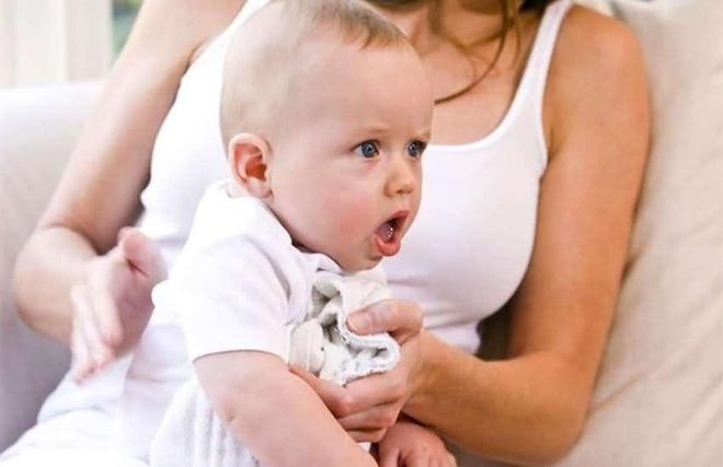 bé bị ho nhiều