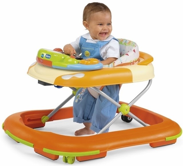 bé 7 tháng ngồi xe tập đi được chưa