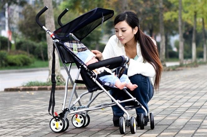 bé 3 tháng tuổi biết làm gì