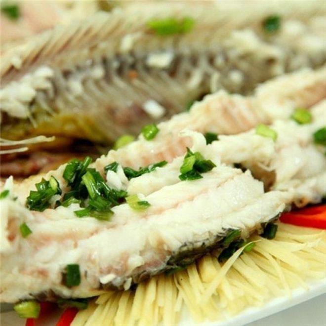 thịt cá lóc luộc