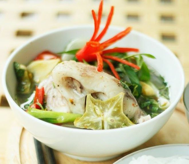 canh cá nấu khế