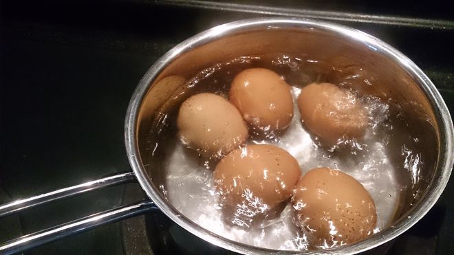 Luộc trứng