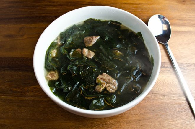 canh rong biển nấu thịt bằm
