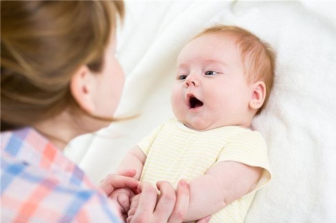 dạy bé tập nói sớm
