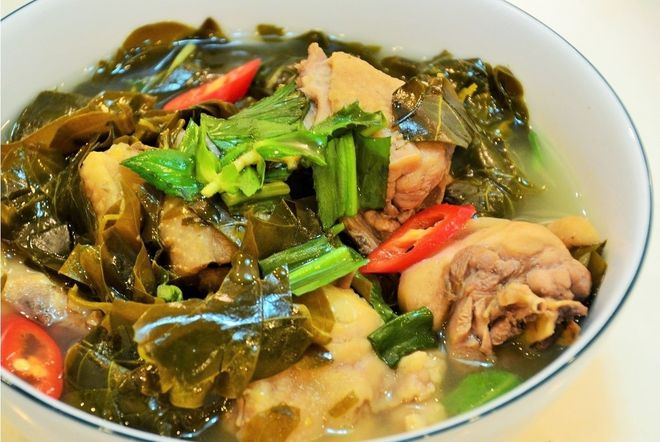 canh gà lá giang thơm ngon