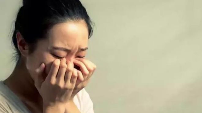 Còn 2 tháng nữa đến ngày sinh con, chị bàng hoàng phát hiện số tiền mình tích cóp bấy lâu đã không cánh mà bay
