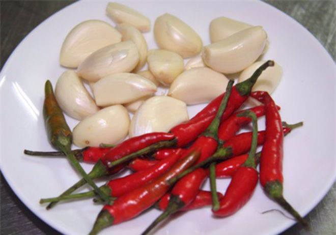nguyên liệu làm tương ớt Huế