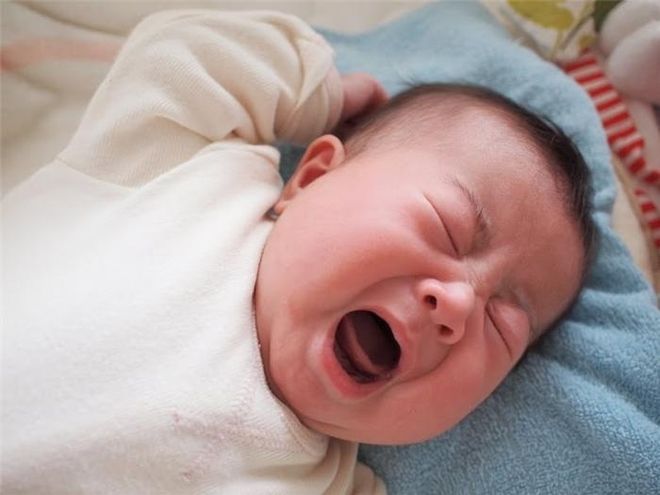 bé không chịu bú mẹ