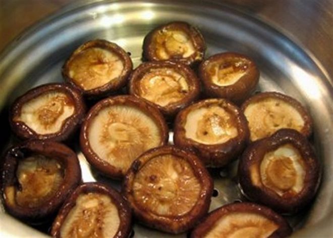 luộc nấm đông cô