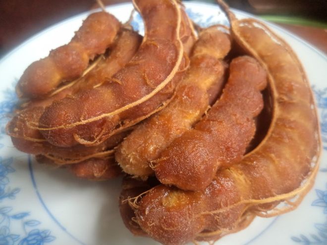 bóc vỏ me