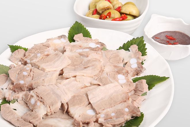 thịt chân giò cắt lát