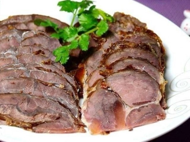 bắp bò luộc hoa hồi