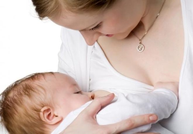 chăm sóc trẻ sơ sinh mùa hè