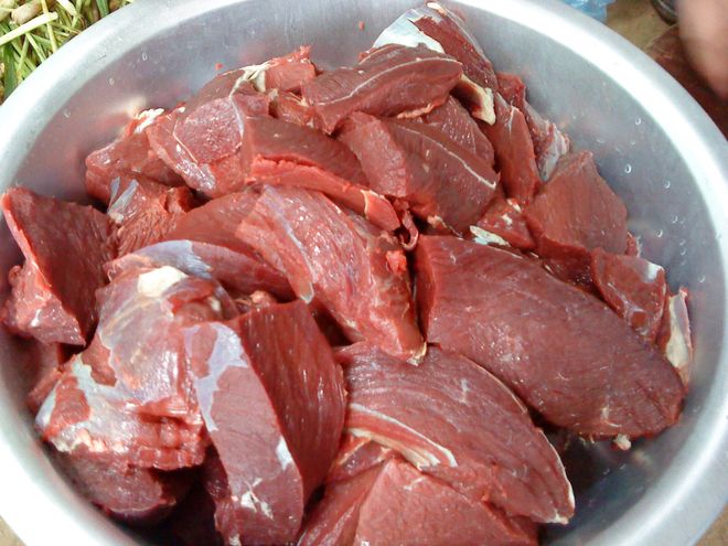 thịt bò cắt lát