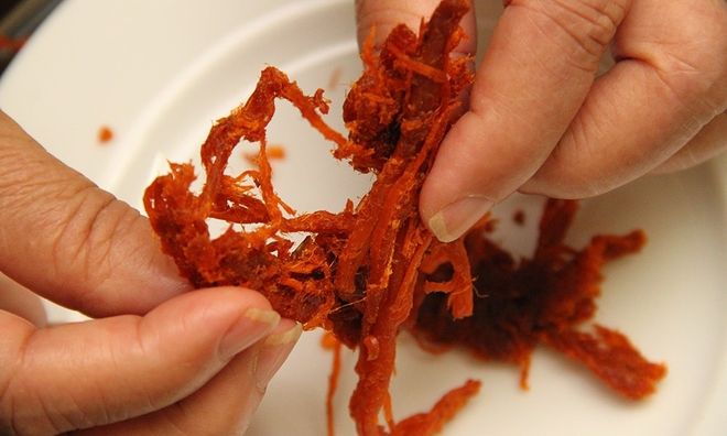 xé thịt bò khô
