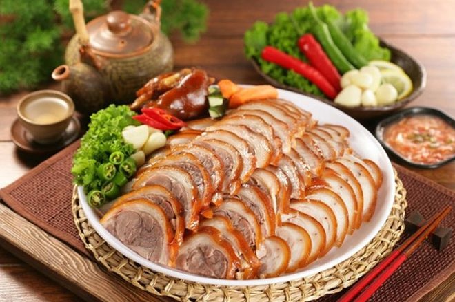 cách luộc chân giò