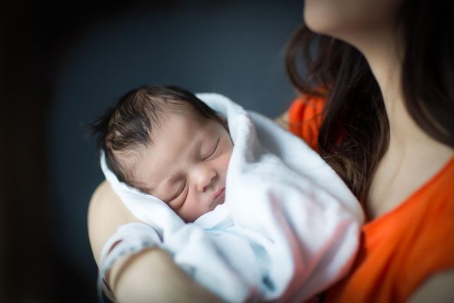 cách chăm sóc trẻ sơ sinh dưới 1 tháng tuổi