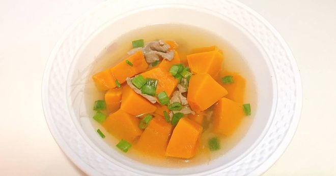 canh bí đỏ