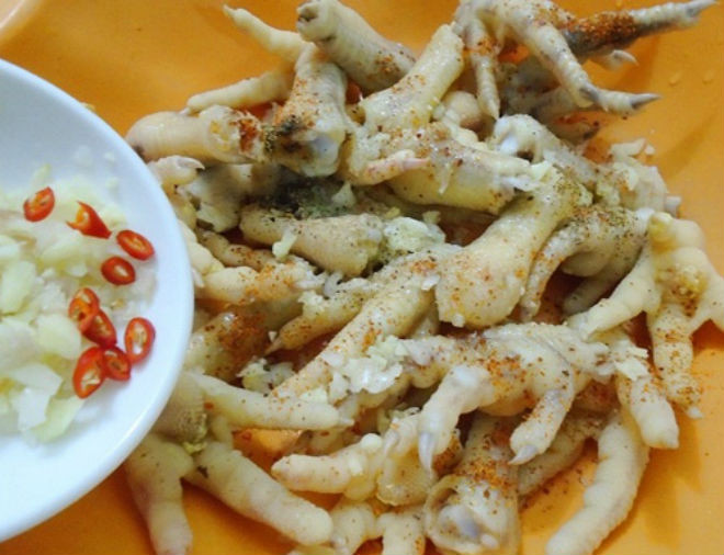 chân gà ngâm nước mắm