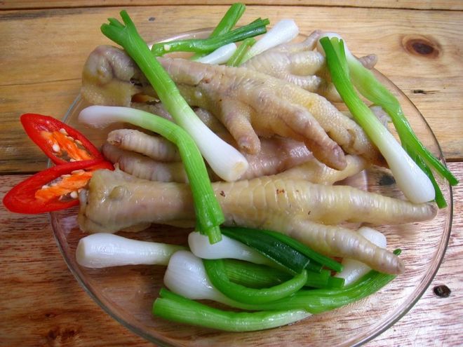 chân gà hấp hành