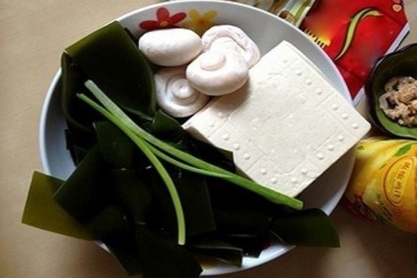 canh rong biển nấu tôm