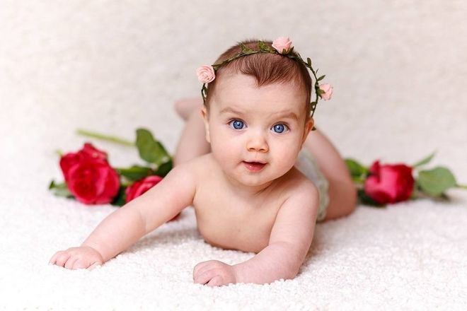 sự phát triển của trẻ 3 tháng tuổi