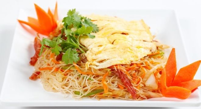 bún gạo khô xào thập cẩm