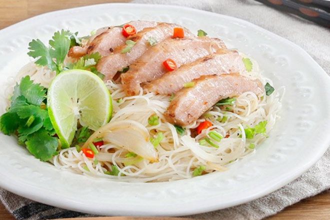 bún gạo khô xào ngon miệng