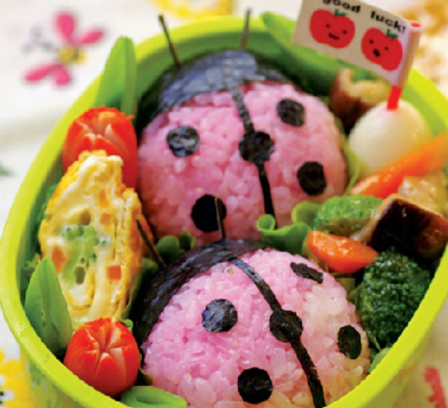 bento bọ dựa hồng