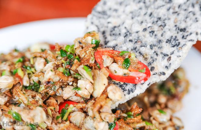 hến xào xúc bánh tráng